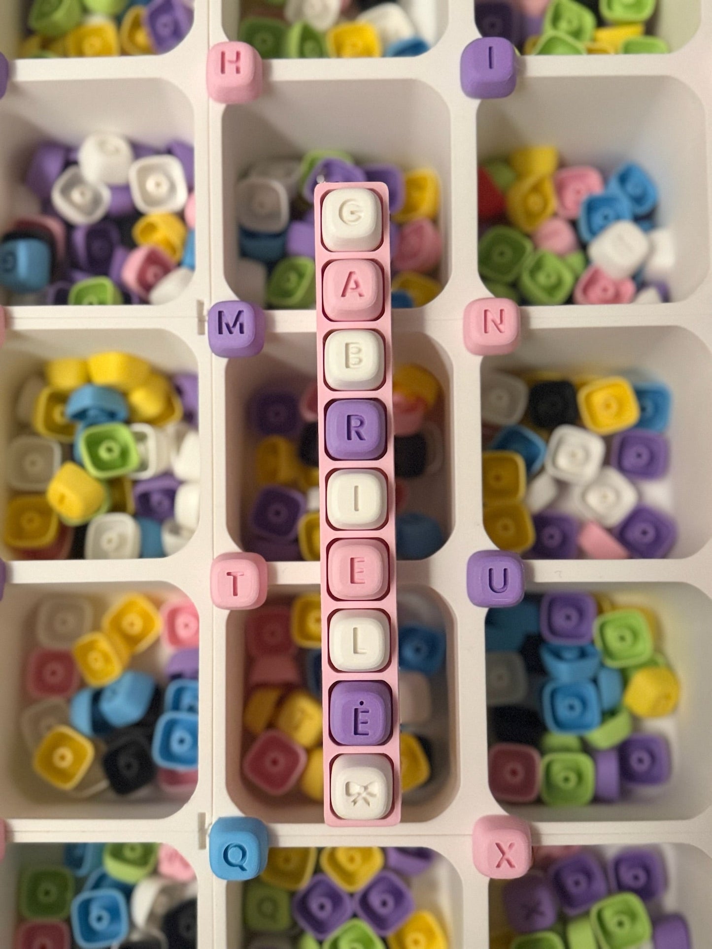 Personalized Happy Keychain - Fidget - Kora Design